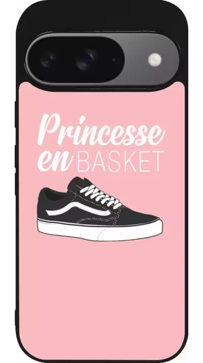 Coque Google Pixel 9 / Pixel 9 Pro - Silicone rigide noir princesse en basket