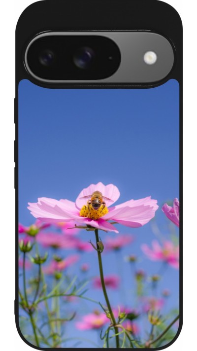 Coque Google Pixel 9 / Pixel 9 Pro - Silicone rigide noir Bee on a flower Spring 2026
