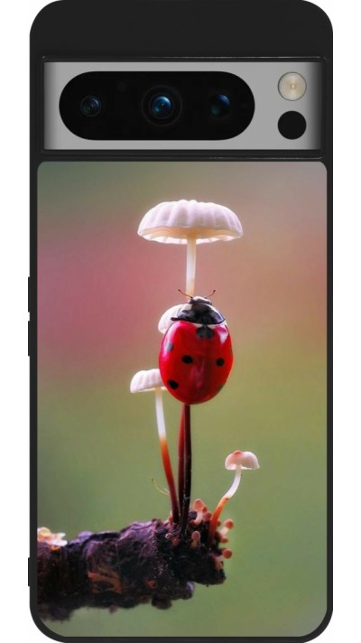 Coque Google Pixel 8 Pro - Silicone rigide noir Ladybird on a mushroom Spring 2026