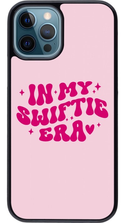 Coque iPhone 12 / 12 Pro - Taylor Swift In My Swiftie Era - Pink