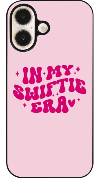 Coque iPhone 16 - Taylor Swift In My Swiftie Era - Pink