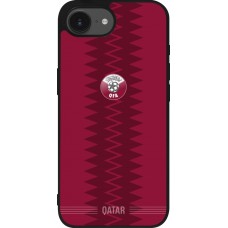 Coque iPhone 17e / 16e - Silicone rigide noir Maillot de football Qatar 2026 personnalisable