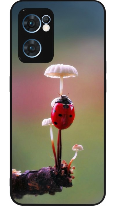 OPPO Reno7 5G Case Hülle - Silikon schwarz Ladybird on a mushroom Spring 2026