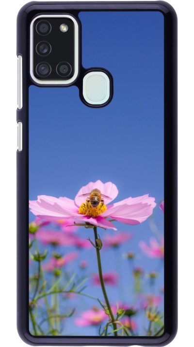 Samsung Galaxy A21s Case Hülle - Bee on a flower Spring 2026