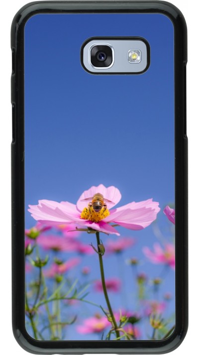 Samsung Galaxy A5 (2017) Case Hülle - Bee on a flower Spring 2026