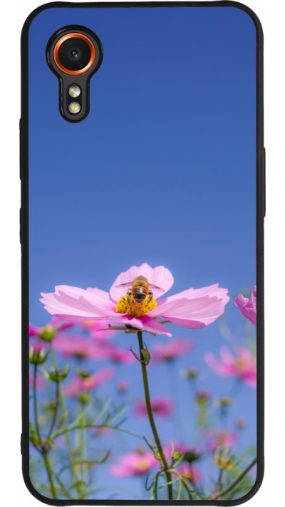 Coque Samsung Galaxy XCover 7 - Silicone rigide noir Bee on a flower Spring 2026