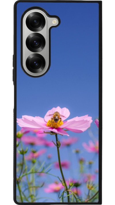 Coque Samsung Galaxy Z Fold6 - Silicone rigide noir Bee on a flower Spring 2026