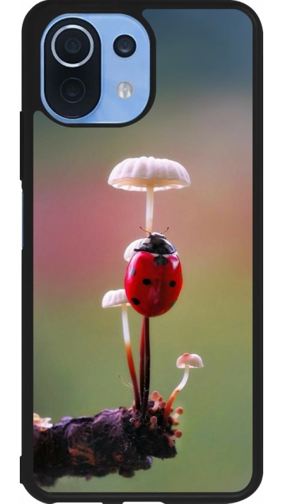 Xiaomi Mi 11 Lite 5G Case Hülle - Silikon schwarz Ladybird on a mushroom Spring 2026
