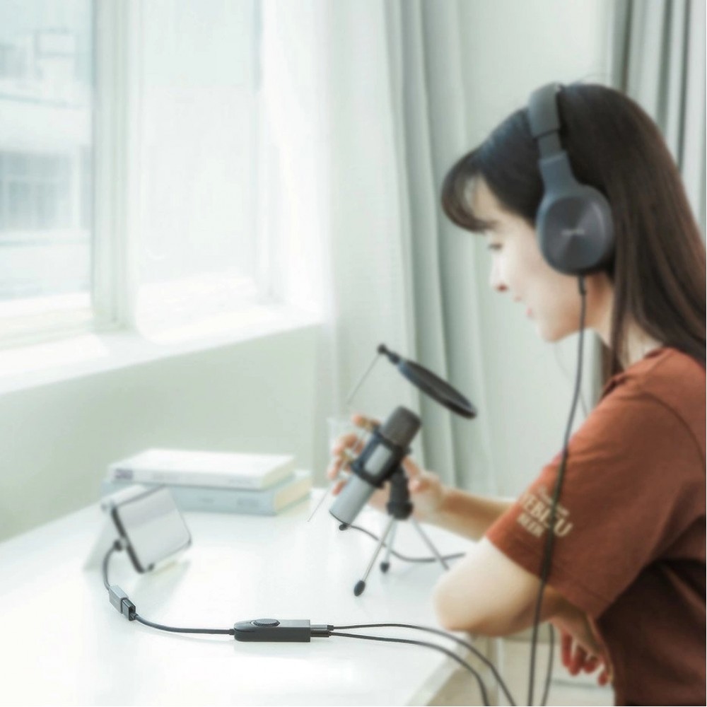 Adaptateur audio externe Ugreen carte son USB jack 3.5 mm avec contr&ocirc;le du volume 15 cm - Noir