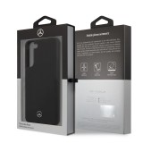 Coque Samsung Galaxy S22+ - Mercedes officielle en silicone soft touch et logo métallique en relief - Noir