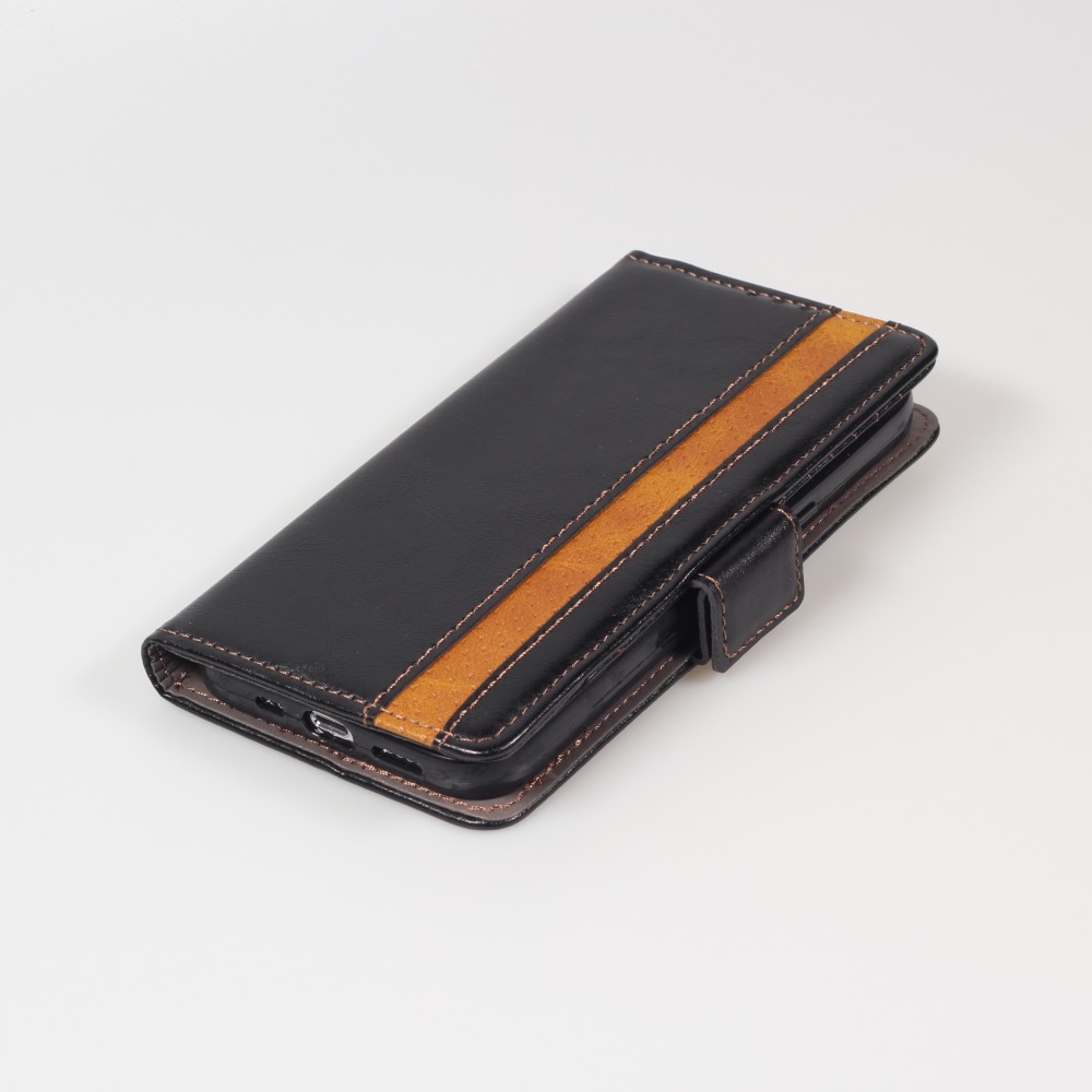 Etui cuir iPhone 17e / 16e - Flip Wallet en cuir véritable avec stripe design et compartiment à cartes - Noir