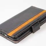 Etui cuir iPhone 17e / 16e - Flip Wallet en cuir véritable avec stripe design et compartiment à cartes - Noir