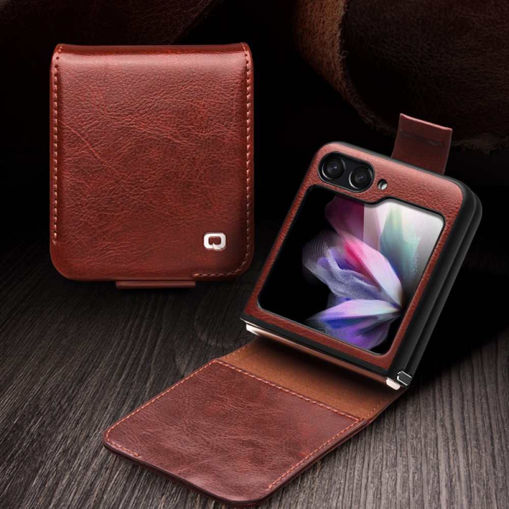 Fourre Samsung Galaxy Z Flip6 - Flip Qialino cuir véritable avec fermeture magnétique - Brun foncé