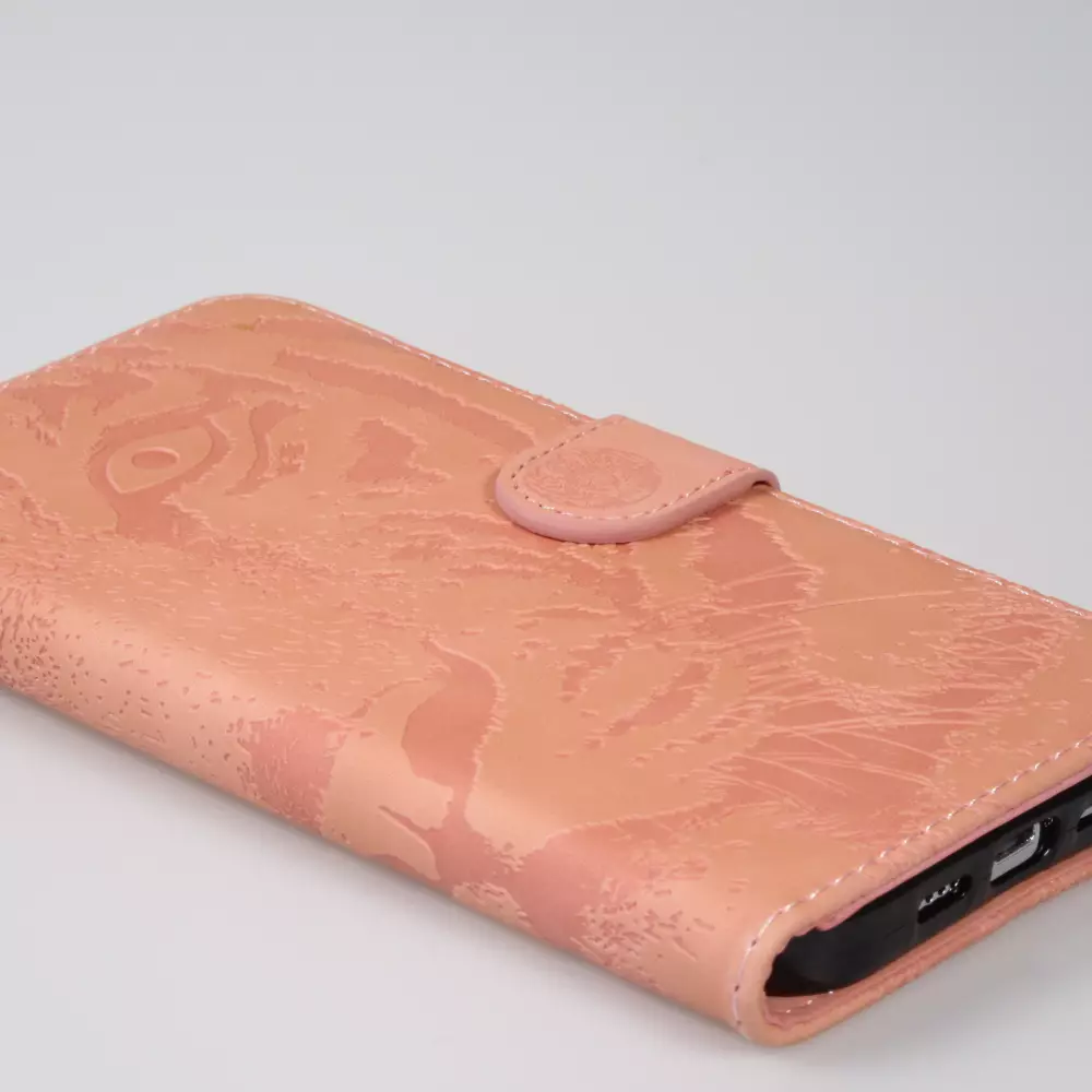 Fourre iPhone 14 Pro Max - Flip 3D en similicuir Oeil du tigre - Rose