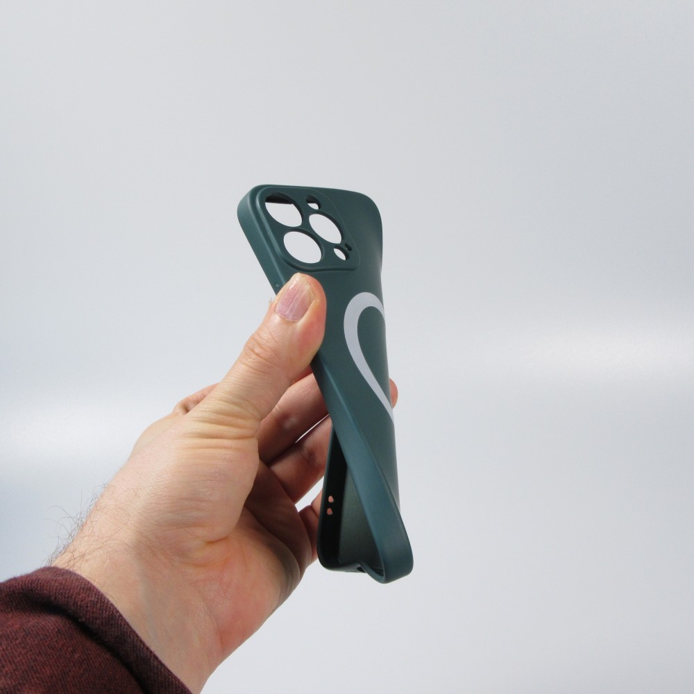 iPhone 15 Pro Case Hülle - Soft-Shell silikon cover mit MagSafe und Kameraschutz - Dunkelgrün
