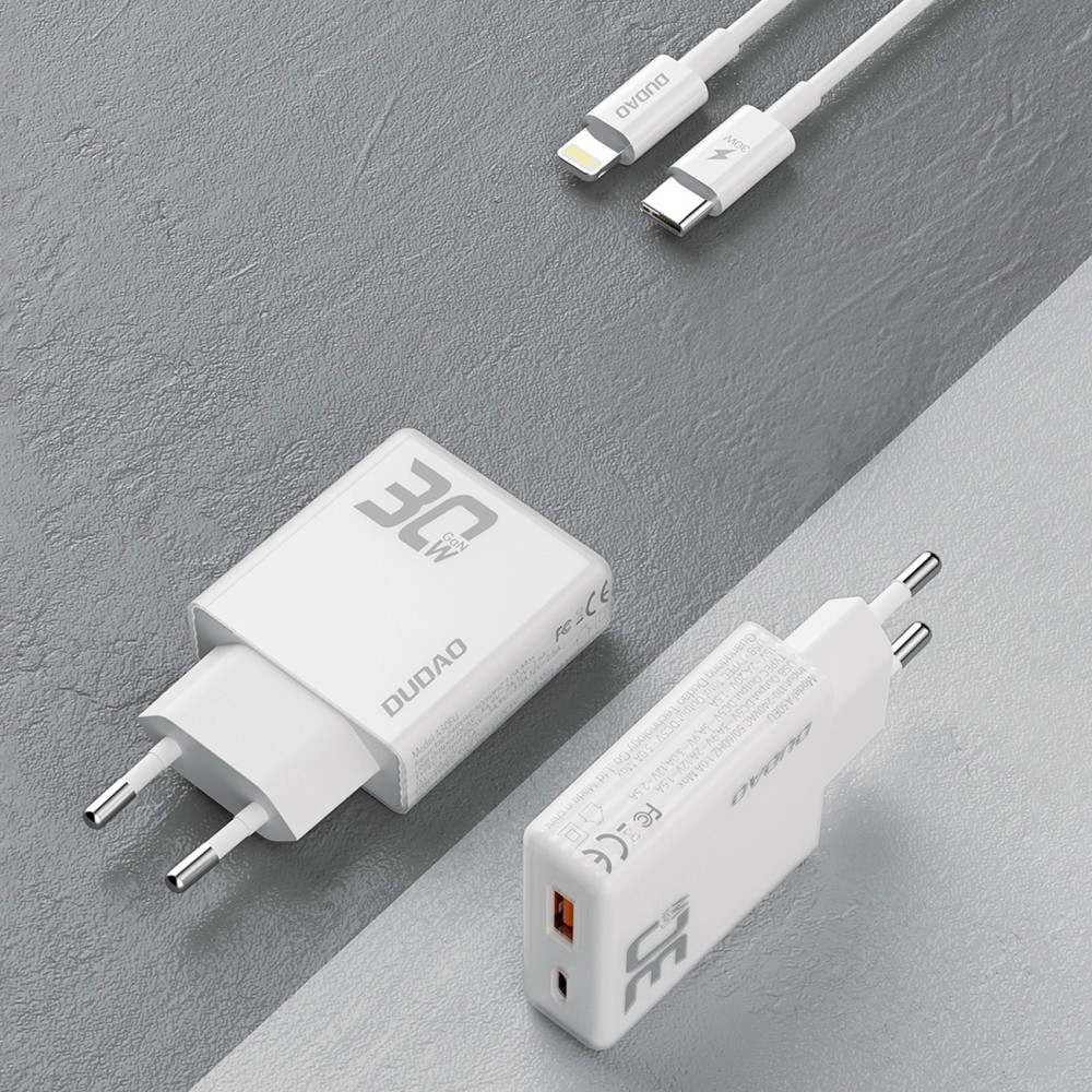 Dudao A30EUT 30W USB-A / USB-C GaN Wandladegerät mit USB-C auf Lightning Kabel für iPhone - Weiss