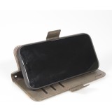 Etui cuir iPhone 17 - Flip Wallet en cuir véritable avec stripe design et compartiment à cartes - Gris