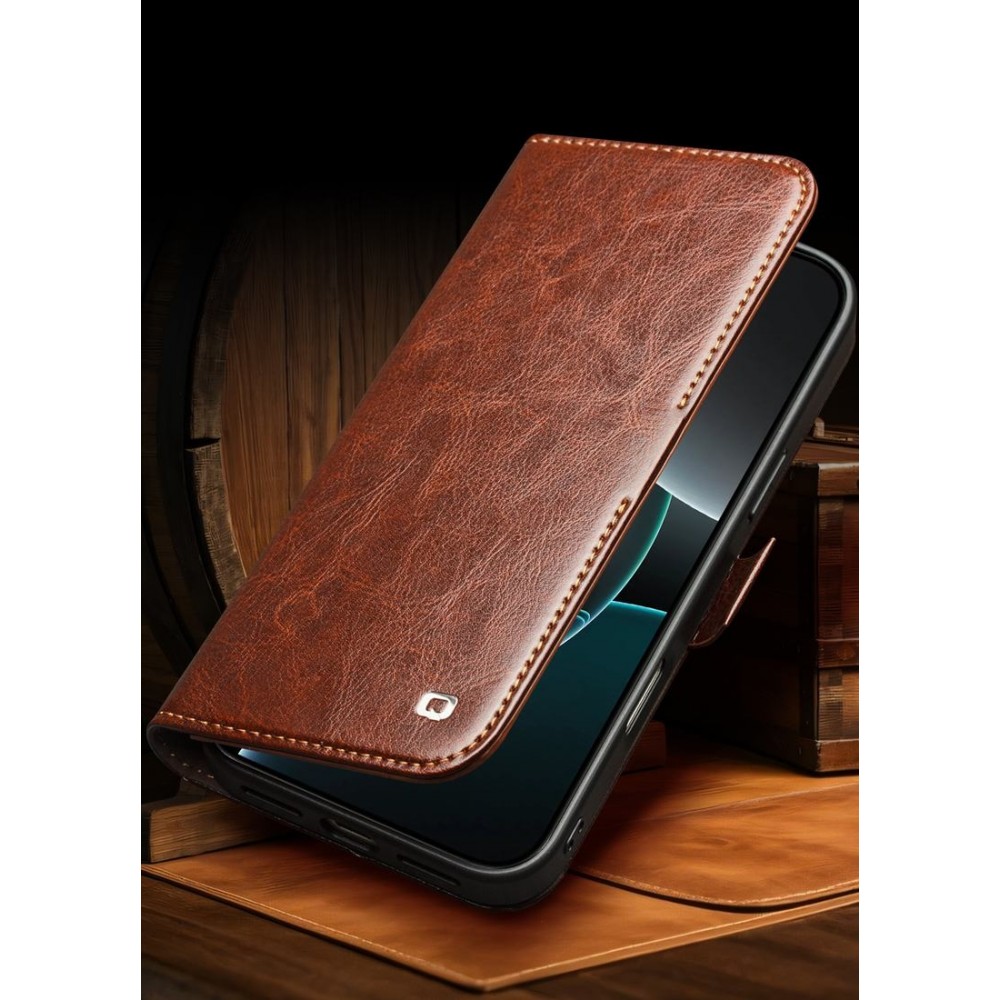 Fourre iPhone 17 Air - Flip Qialino cuir véritable avec fermeture magnétique - Noir