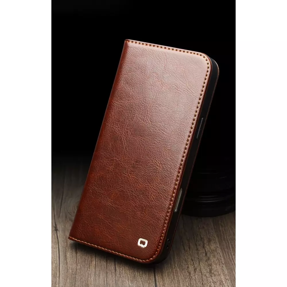Fourre iPhone 17 Pro - Flip Qialino Classic Wallet cuir véritable - Brun foncé
