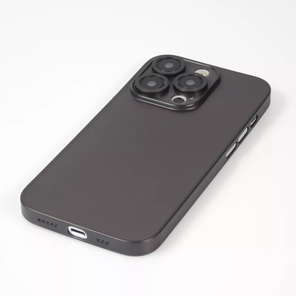 Coque iPhone 16 Pro - plastique ultra fin semi-transparent mat - Noir