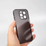 Coque iPhone 16 Pro - plastique ultra fin semi-transparent mat - Noir
