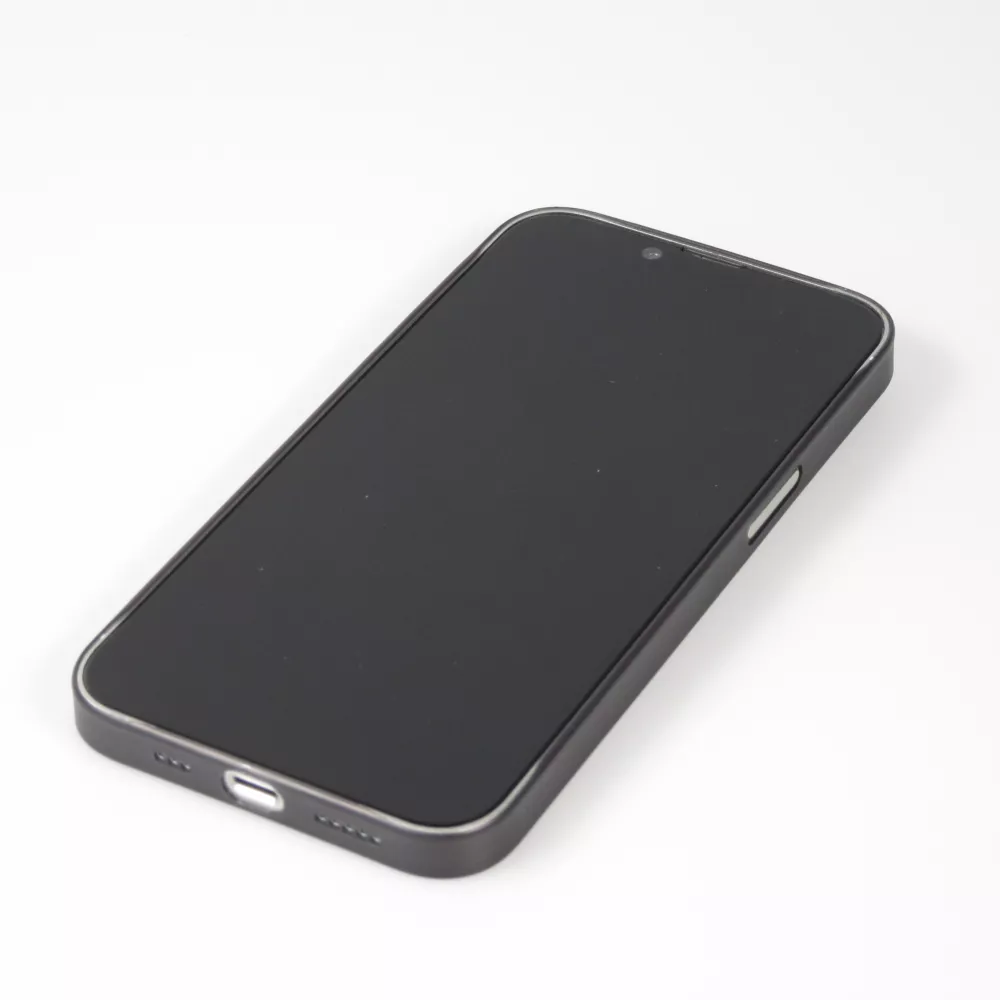 iPhone 15 Case Hülle - Plastik ultra dünn semi-transparent matt - Schwarz