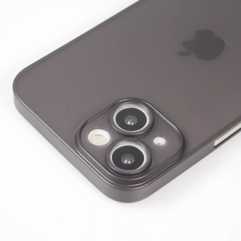 iPhone 15 Case Hülle - Plastik ultra dünn semi-transparent matt - Schwarz